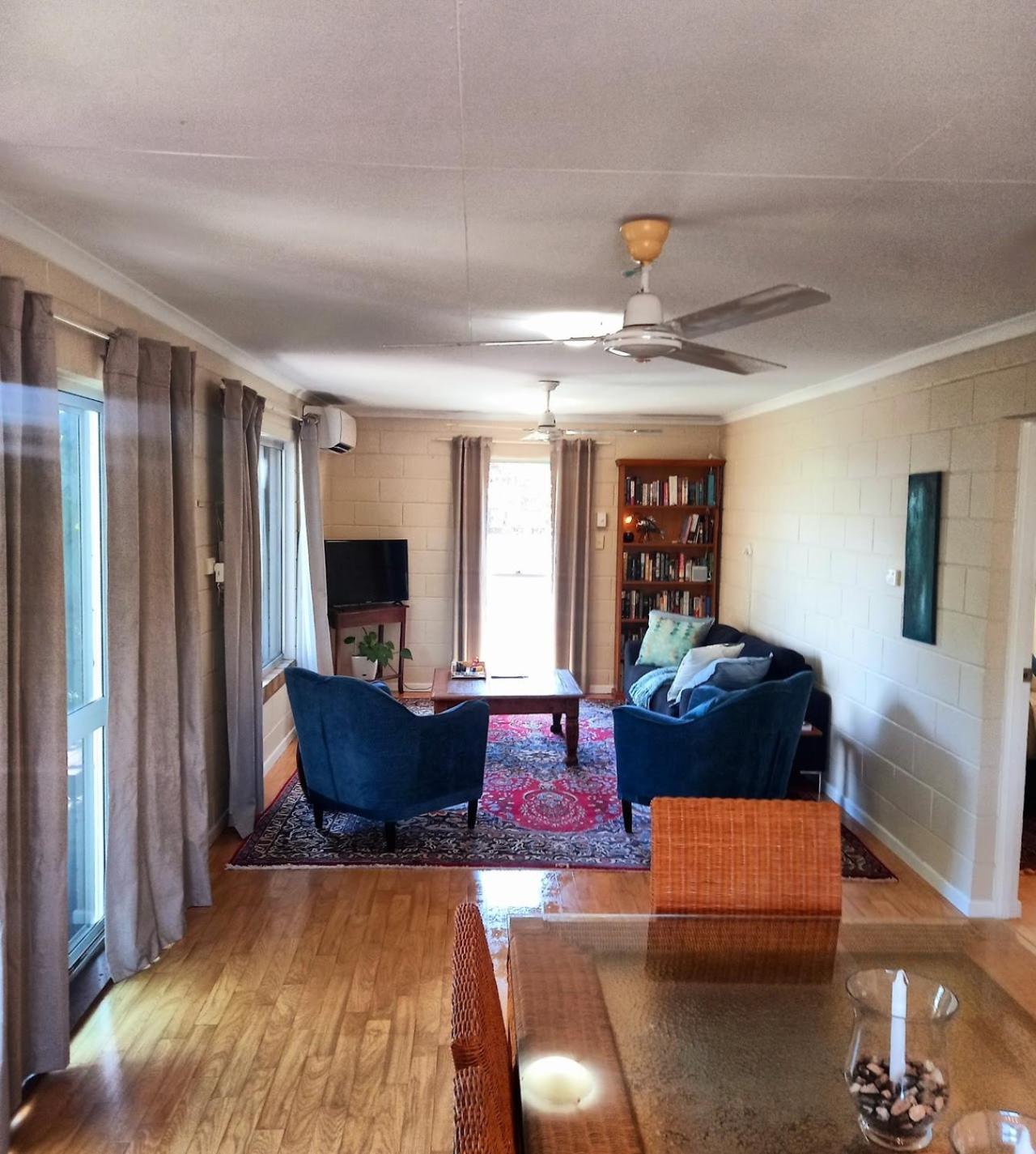 J & Ella'S Holiday House - 1 Bedroom, 1 Bathroom Home Cooktown Pokoj fotografie