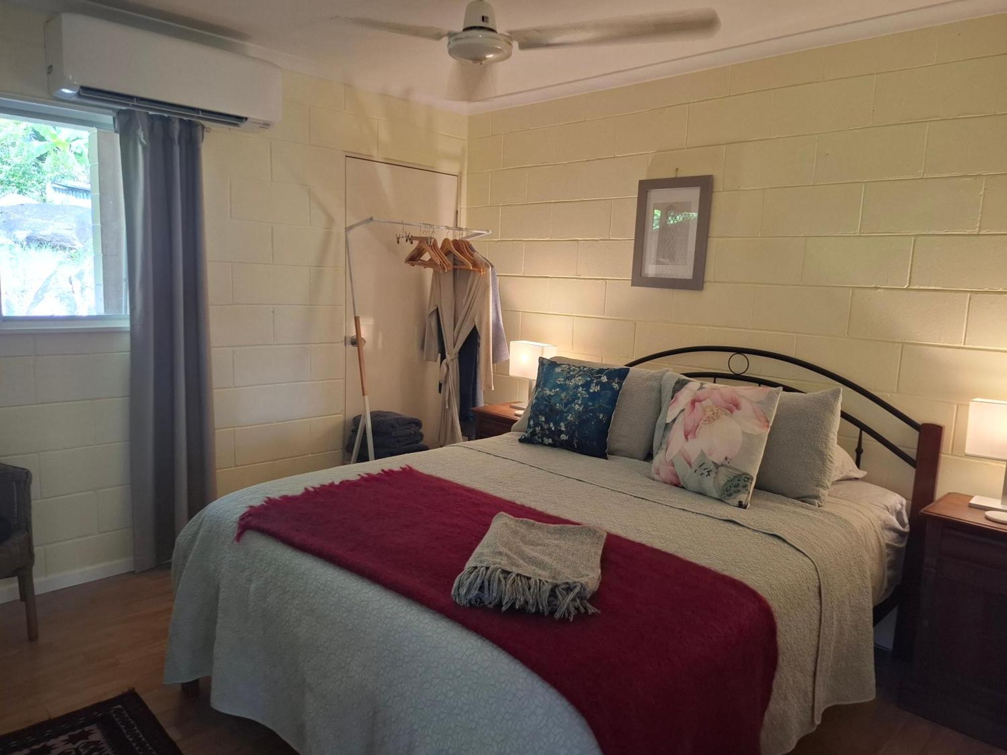 J & Ella'S Holiday House - 1 Bedroom, 1 Bathroom Home Cooktown Exteriér fotografie